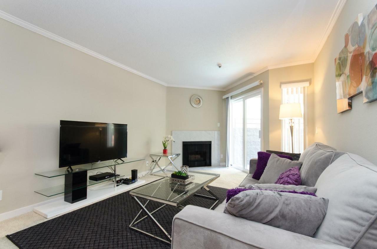 Hollywood Apartment With Balcony Los Angeles Luaran gambar